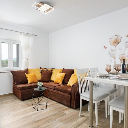 Apartment Ivana Malinska Εξωτερικό φωτογραφία