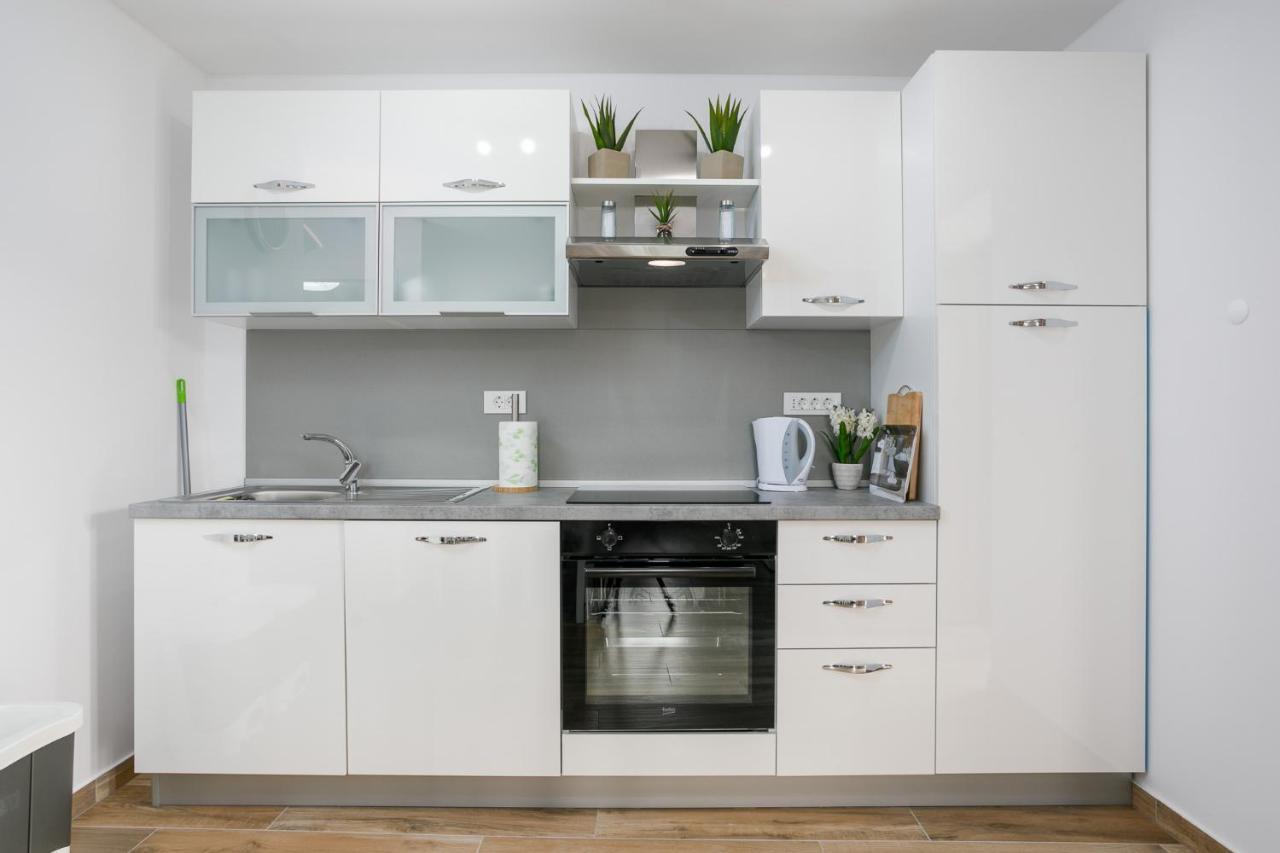 Apartment Ivana Malinska Εξωτερικό φωτογραφία