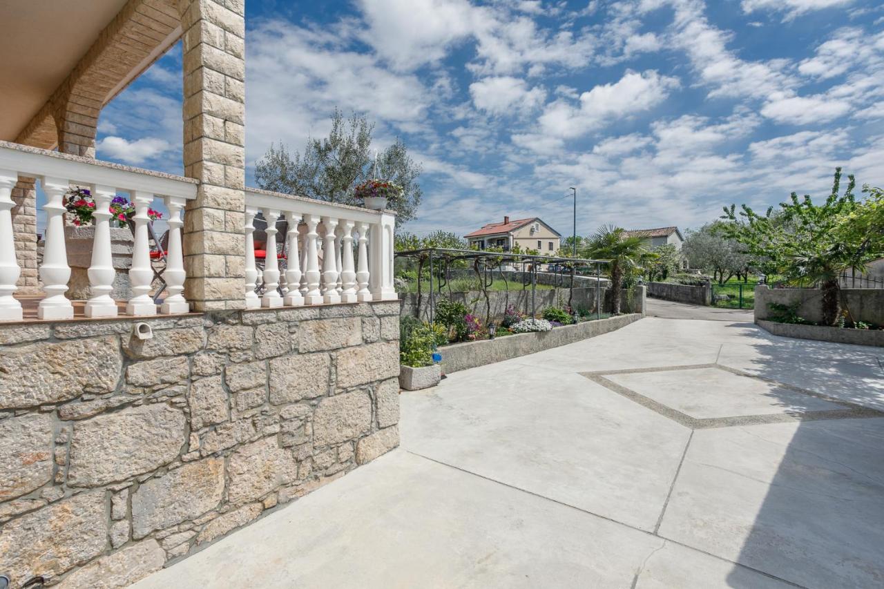 Apartment Ivana Malinska Εξωτερικό φωτογραφία